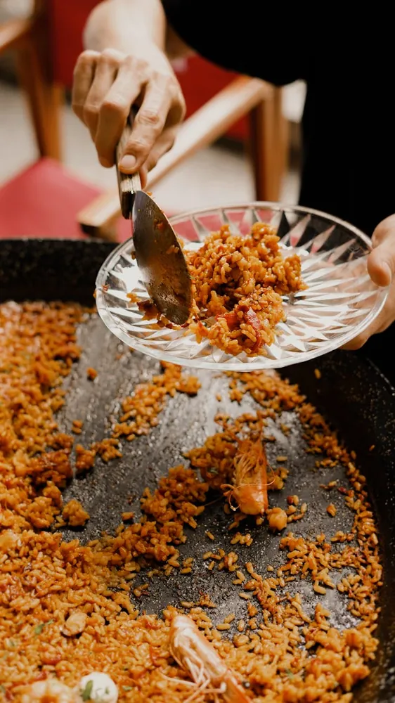 Traditional Cooking Methods That Shape Nigeria’s Iconic Jollof Rice