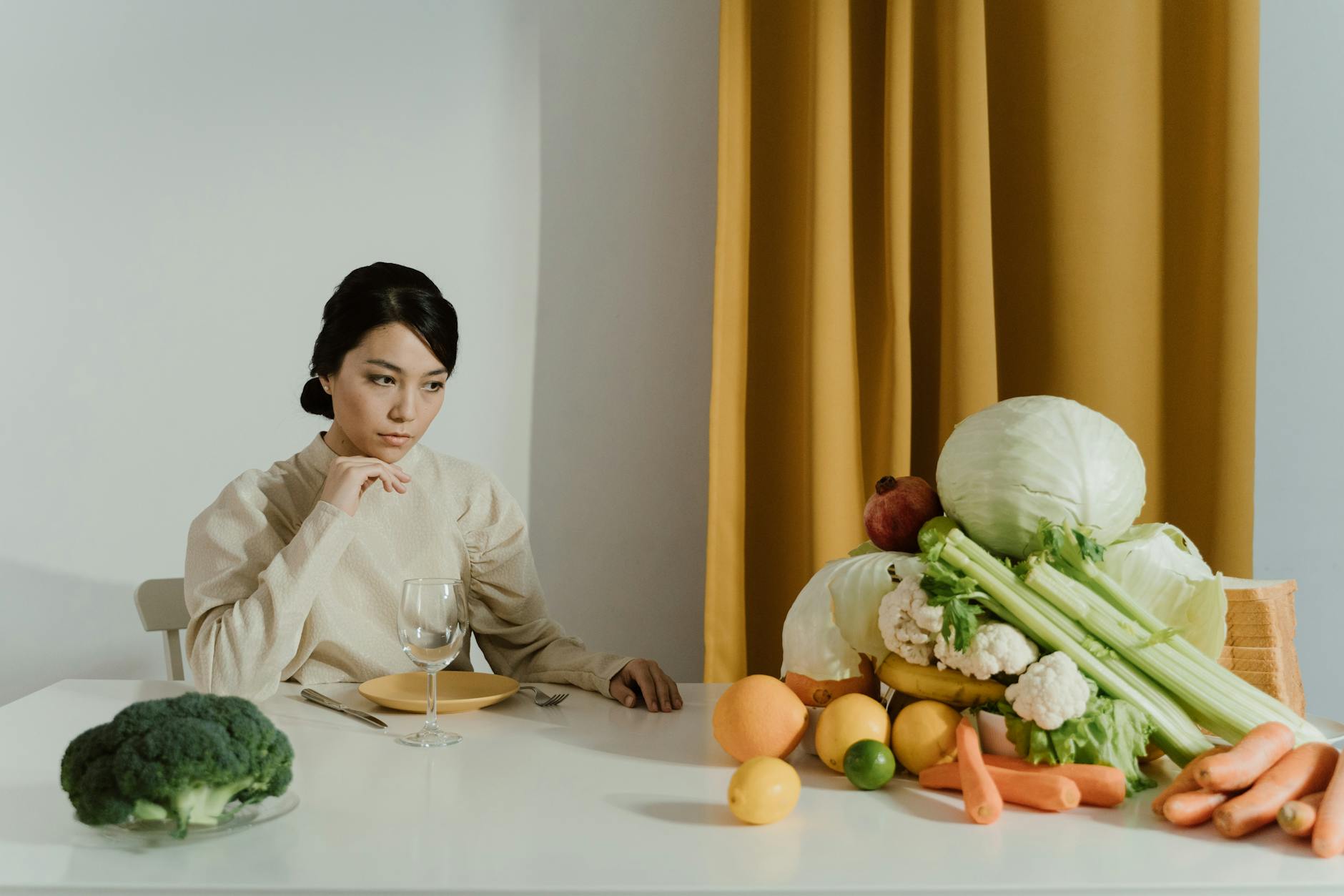 The Art of Mindful Eating: A Balanced Approach to Nourishing Your Body